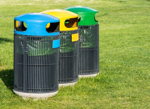 Eco-friendly disposal and recycling during flat clearance